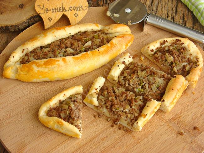 Kıymalı Pide Tarifi, Nasıl Yapılır? (Resimli) Yemek Tarifleri