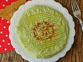 Avokadolu Humus