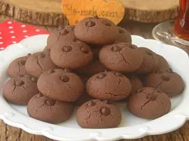 Az Malzemeli Kurabiye