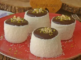 Çikolata Soslu Bardak Tatlısı