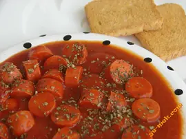 Domates Soslu Sosis