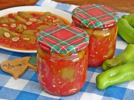 Domatesli Yağlı Biber Turşusu