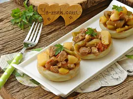 Enginar Çanağında Etli Türlü Yemeği