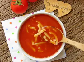 Erişteli Domates Çorbası