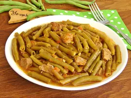 Etli Taze Börülce Yemeği