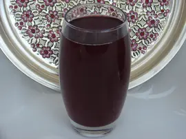 Ev Yapımı Vişne Suyu