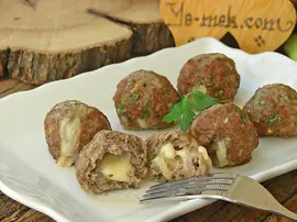 Kaşarlı Köfte