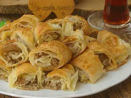 Fırında Kıymalı Börek