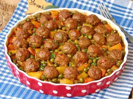 Fırında Köfteli Bezelye Yemeği