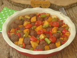 Fırında Köfteli Patates Yemeği