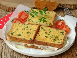 Fırında Yumurtalı Tost