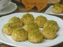 Fıstıklı Islak Kurabiye