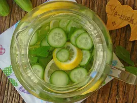 Göbek Yağlarını Eriten Salatalık Çayı