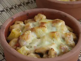 Güveçte Patatesli Tavuk