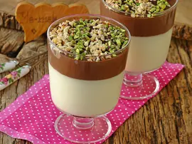 İki Renkli Muhallebi