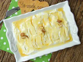 Kahvaltılık Ballı Süzme Yoğurt