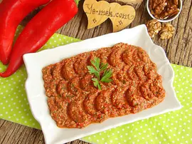 Kahvaltılık Közlenmiş Kırmızı Biber Ezmesi