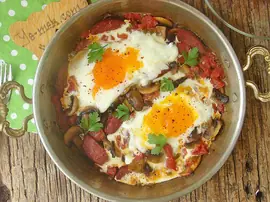 Kahvaltılık Sucuklu Mantarlı Yumurta