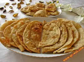 Kıymalı Çiğ Börek