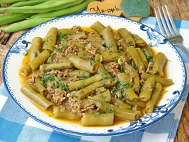 Kıymalı Taze Bakla Yemeği