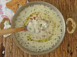 Kıymalı Yoğurt Çorbası