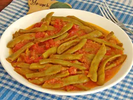 Konserveden Taze Fasulye Yemeği