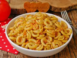 Kremalı Domatesli Makarna