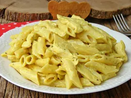 Kremasız Köri Soslu Makarna