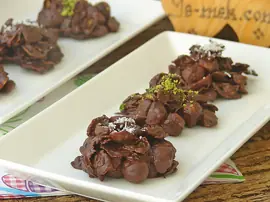 Kuru Yemişli Mısır Gevrekli Çikolatalı Tatlı