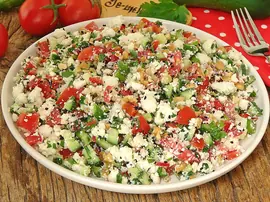 Lor Peyniri Salatası