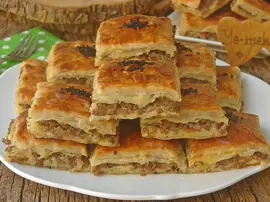 Milföylü Tepsi Böreği