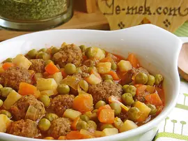 Misket Köfteli Sebze Yemeği