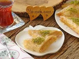 Muhallebili Muska Tatlısı