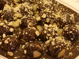 Muzlu Elmalı Profiterol