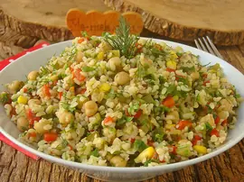 Nohutlu Bulgur Salatası