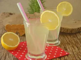 Pastane Usulü Limonata
