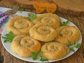Patatesli Kıymalı Börek