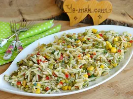 Renkli Şehriye Salatası