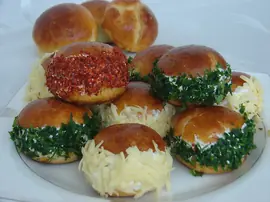 Saçaklı (Sakallı) Poğaça