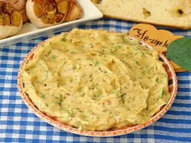 Sarımsaklı Tereyağı