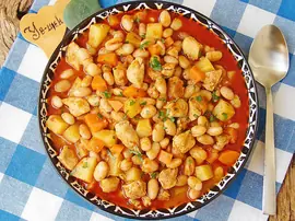 Tavuklu Barbunya Yemeği
