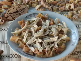 Tavuklu Sıkma Mantı (Gönen Mantısı)