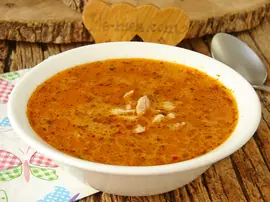 Tavuklu Un Çorbası