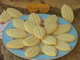 Üç Malzemeli Kurabiye