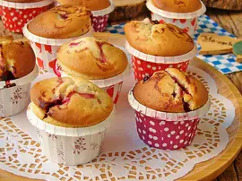 Vişneli Muffin