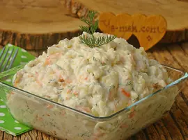 Yoğurtlu Sebze Salatası