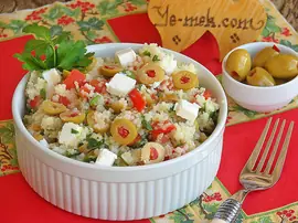 Zeytinli Peynirli Bulgur Salatası