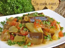 Zeytinyağlı Patlıcan Yemeği