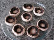 Fırında Garnitürlü Mantar Dolması