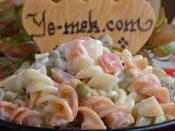 Renkli Makarna Salatası